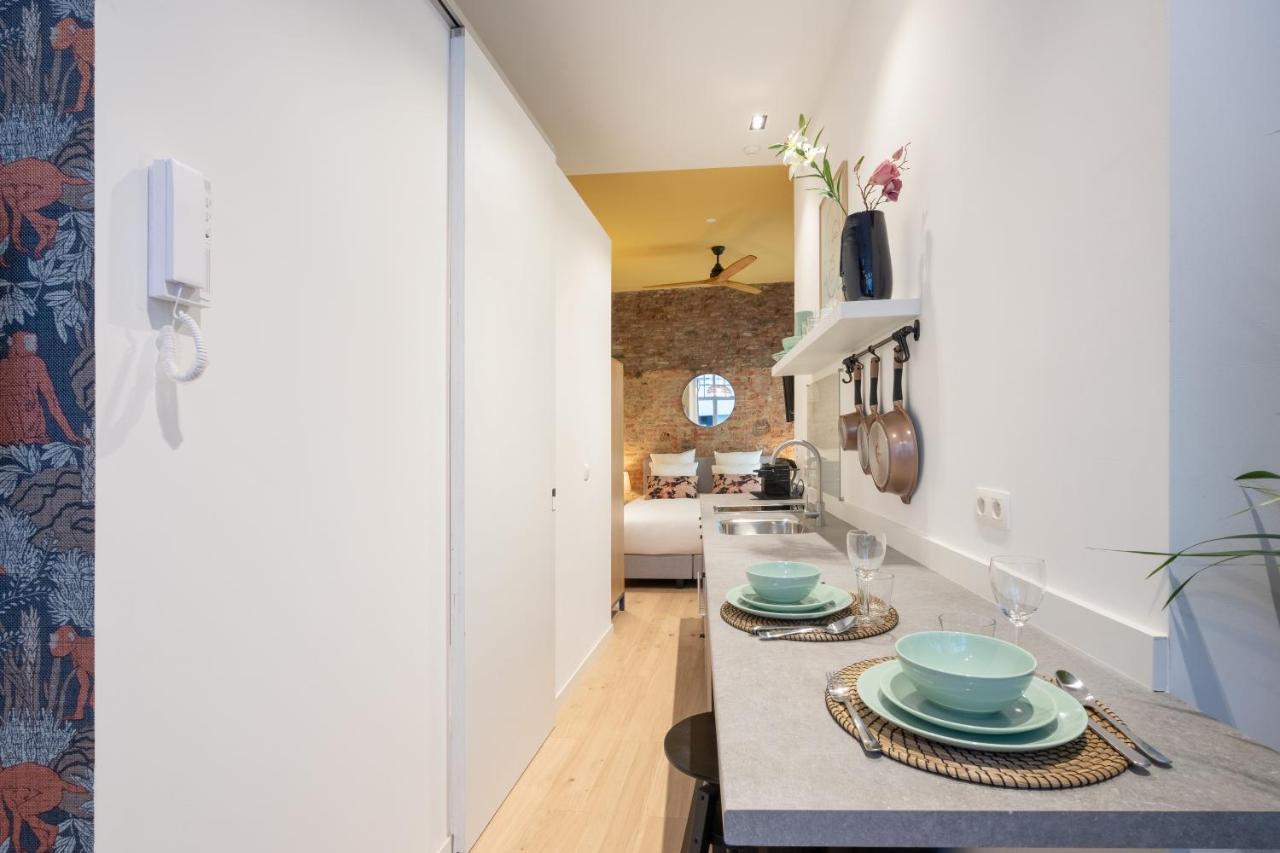 Shway - The Red Monkey Appartement Antwerpen Buitenkant foto
