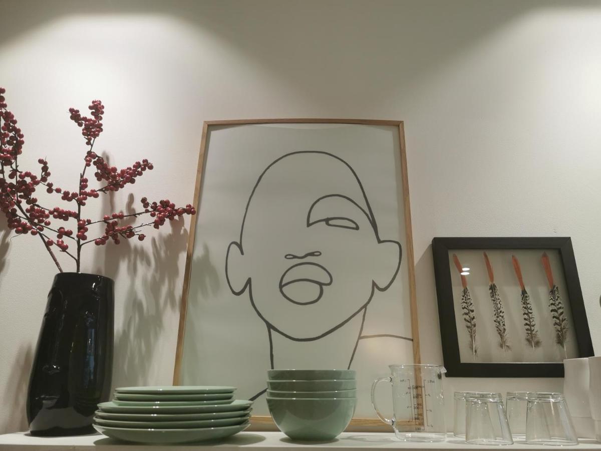 Shway - The Red Monkey Appartement Antwerpen Buitenkant foto